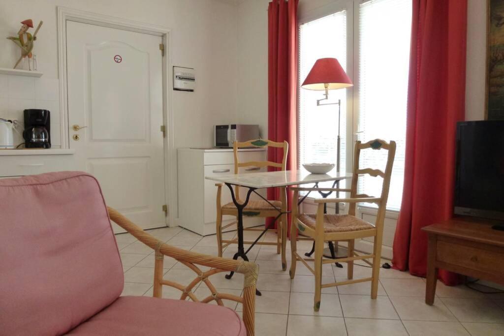 Casa Marinella Apartment Menton Bagian luar foto